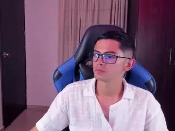 Find your cherished anal broadcaster match with our advanced interactive search and filtering options, allowing you to tailor-make your live event desires.