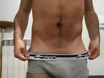 Hellotoni from Chaturbate