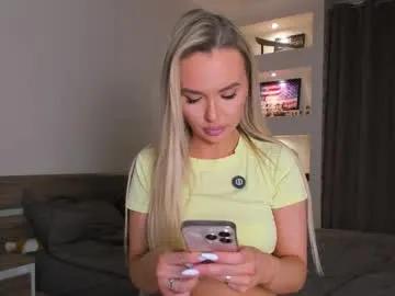 Find your cherished anal broadcaster match with our advanced interactive search and filtering options, allowing you to tailor-make your live event desires.