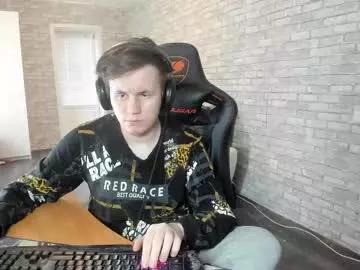iliaskrislove from Chaturbate