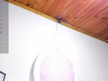 Isis_valchos from Chaturbate