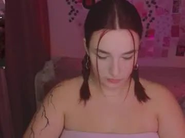 iwi_wi_wi on Chaturbate 