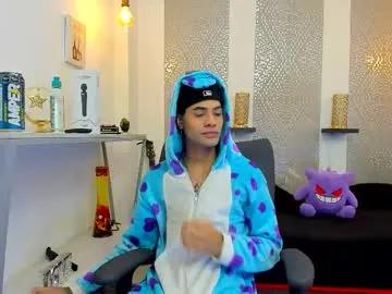 Find your cherished anal broadcaster match with our advanced interactive search and filtering options, allowing you to tailor-make your live event desires.