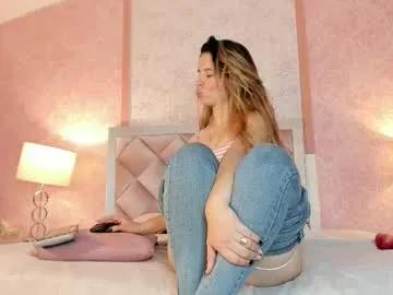 Find your cherished anal broadcaster match with our advanced interactive search and filtering options, allowing you to tailor-make your live event desires.