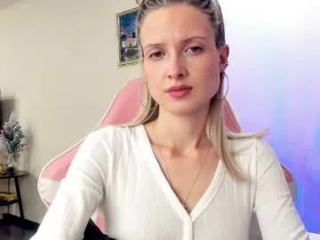 julie_flores from Chaturbate is Freechat