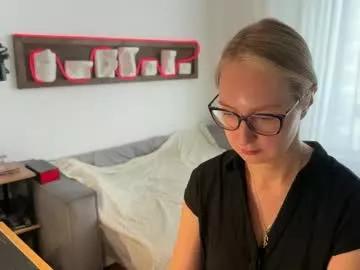 Find your cherished anal broadcaster match with our advanced interactive search and filtering options, allowing you to tailor-make your live event desires.