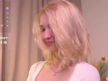 Kisskiss_muah from Chaturbate