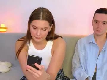 kris_amelia from Chaturbate is Freechat