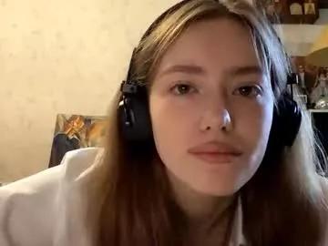 lauranstrine on Chaturbate