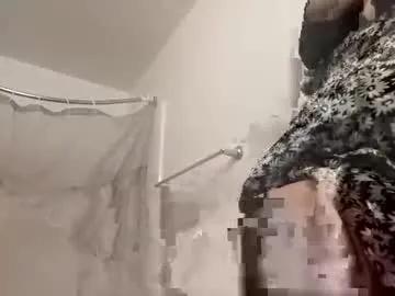 Lilbratty_clouds_ogpuffdragon from Chaturbate