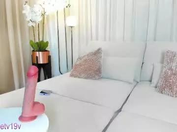 lissetlong69 from Chaturbate