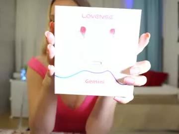 Find your cherished anal broadcaster match with our advanced interactive search and filtering options, allowing you to tailor-make your live event desires.