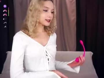 luellazahnen from Chaturbate is Freechat