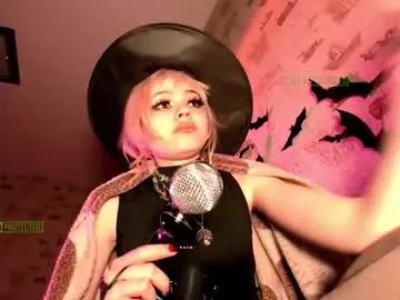 Mistr_daria_femdom from Chaturbate