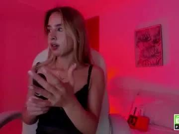 Nallahh_ from Chaturbate