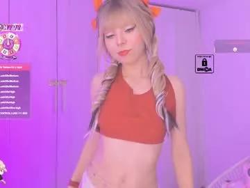 Nyvy from Chaturbate
