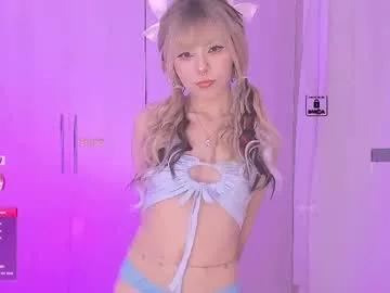 Nyvy from Chaturbate