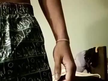 Olliebennit from Chaturbate