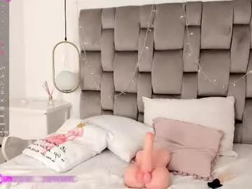Find your cherished anal broadcaster match with our advanced interactive search and filtering options, allowing you to tailor-make your live event desires.