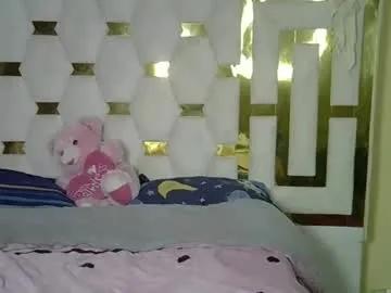 petite_lunar from Chaturbate is Freechat