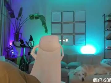 Find your cherished anal broadcaster match with our advanced interactive search and filtering options, allowing you to tailor-make your live event desires.