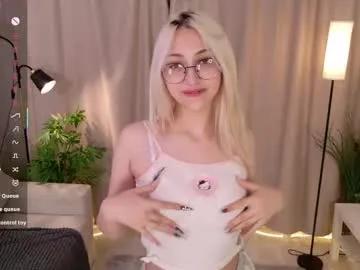 Find your cherished anal broadcaster match with our advanced interactive search and filtering options, allowing you to tailor-make your live event desires.