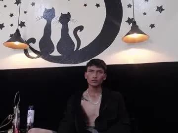 Find your cherished anal broadcaster match with our advanced interactive search and filtering options, allowing you to tailor-make your live event desires.