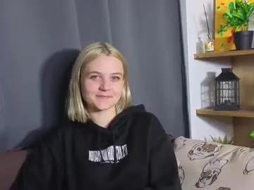 Savannahshor from Chaturbate