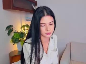 Softlyy_bold from Chaturbate