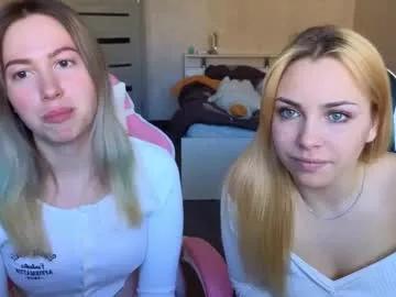 stefany_and_bettany from Chaturbate is Freechat