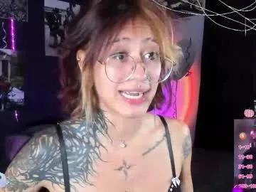 Succubus_girl_ from Chaturbate