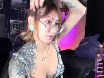 Succubus_girl_ from Chaturbate