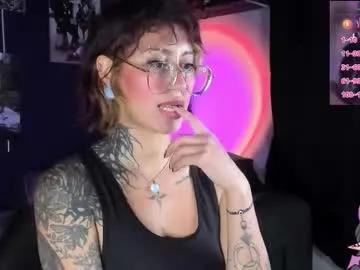 Succubus_girl_ from Chaturbate