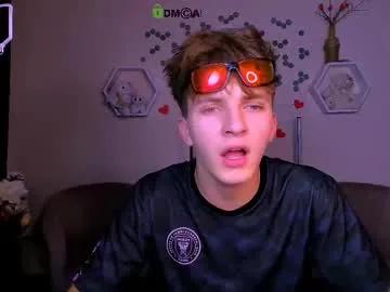travis_wolf_ from Chaturbate is Freechat