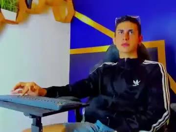 Find your cherished anal broadcaster match with our advanced interactive search and filtering options, allowing you to tailor-make your live event desires.