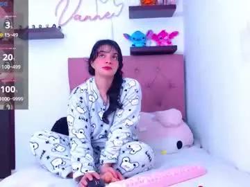 Find your cherished anal broadcaster match with our advanced interactive search and filtering options, allowing you to tailor-make your live event desires.