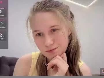Yana_squrel_22 from Chaturbate