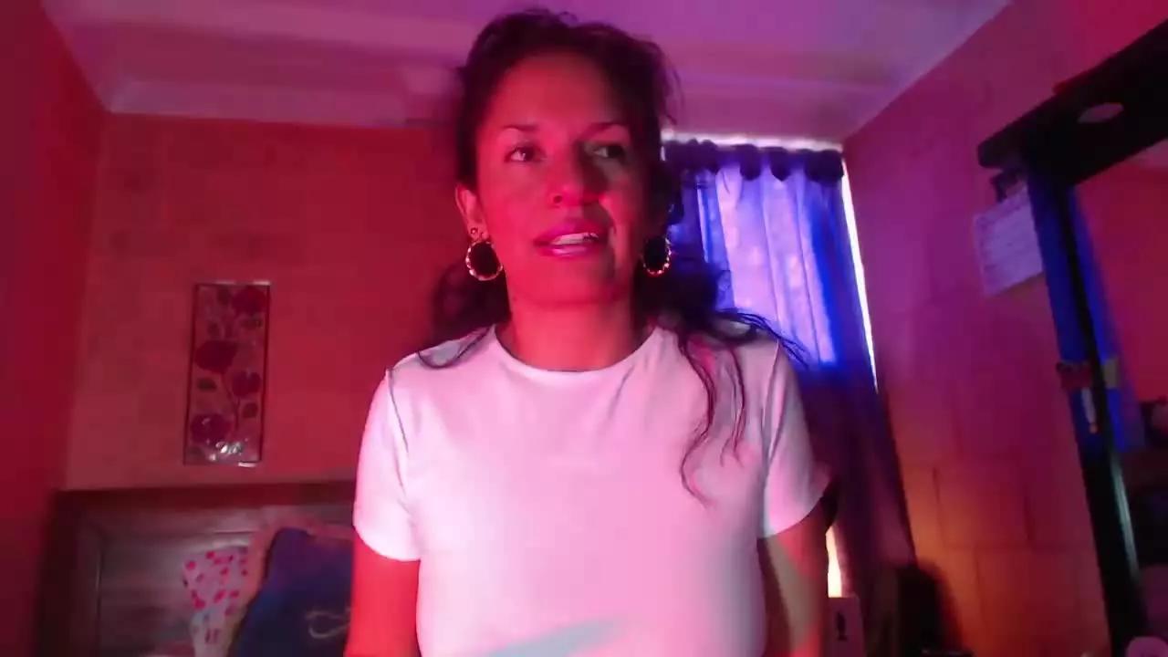 Anngela_Tayson from Streamray