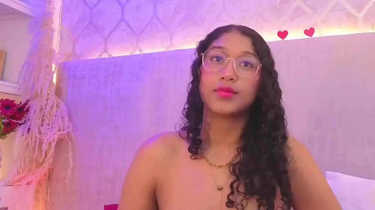 Tamaralorens on Streamray