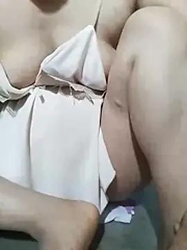 -Hazel-123 from StripChat is Freechat