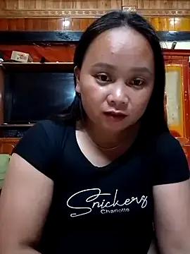 -Kitty-92 from StripChat is Freechat