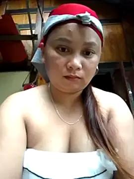 -Kitty-92 from StripChat is Freechat