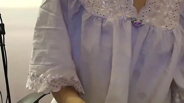 2min-MAGGIE from StripChat is Freechat