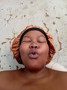 3bigcuteness from StripChat is Freechat