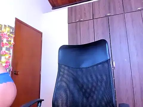 _ALLYSON18_ from StripChat