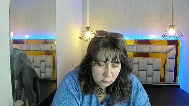 _Emily_rosee_ from StripChat is Freechat