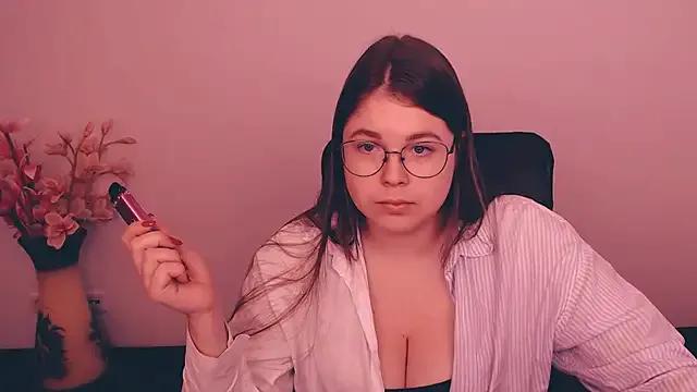 _Lovely_Mary from StripChat is Freechat