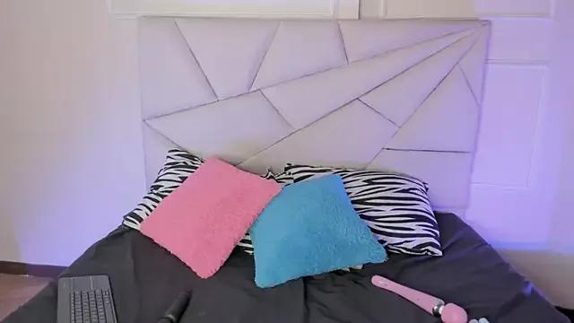 _maia_smith1999 from StripChat is Freechat