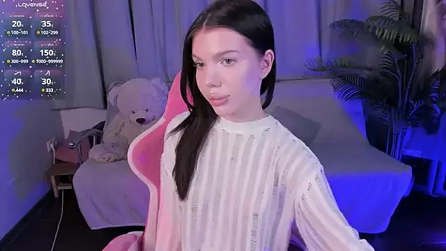 _Mia_Dolly from StripChat is Freechat