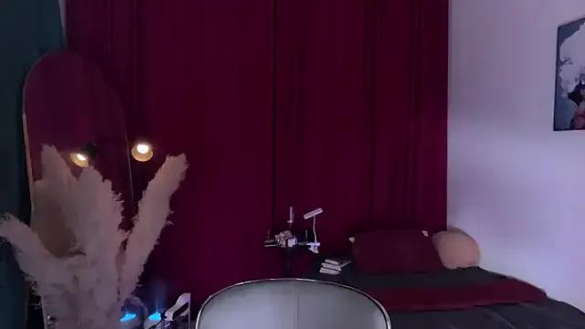 _Oursweethoneymoon from StripChat is Freechat